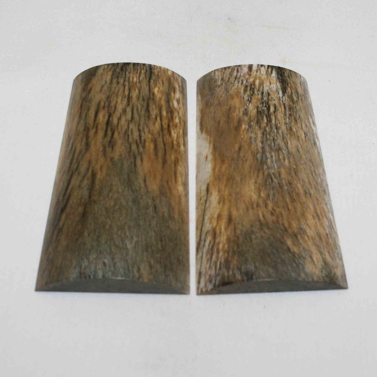 NB102NA154 Giraffe Bone Scales Size: 3.95" x 2.03" x 0.46" inch