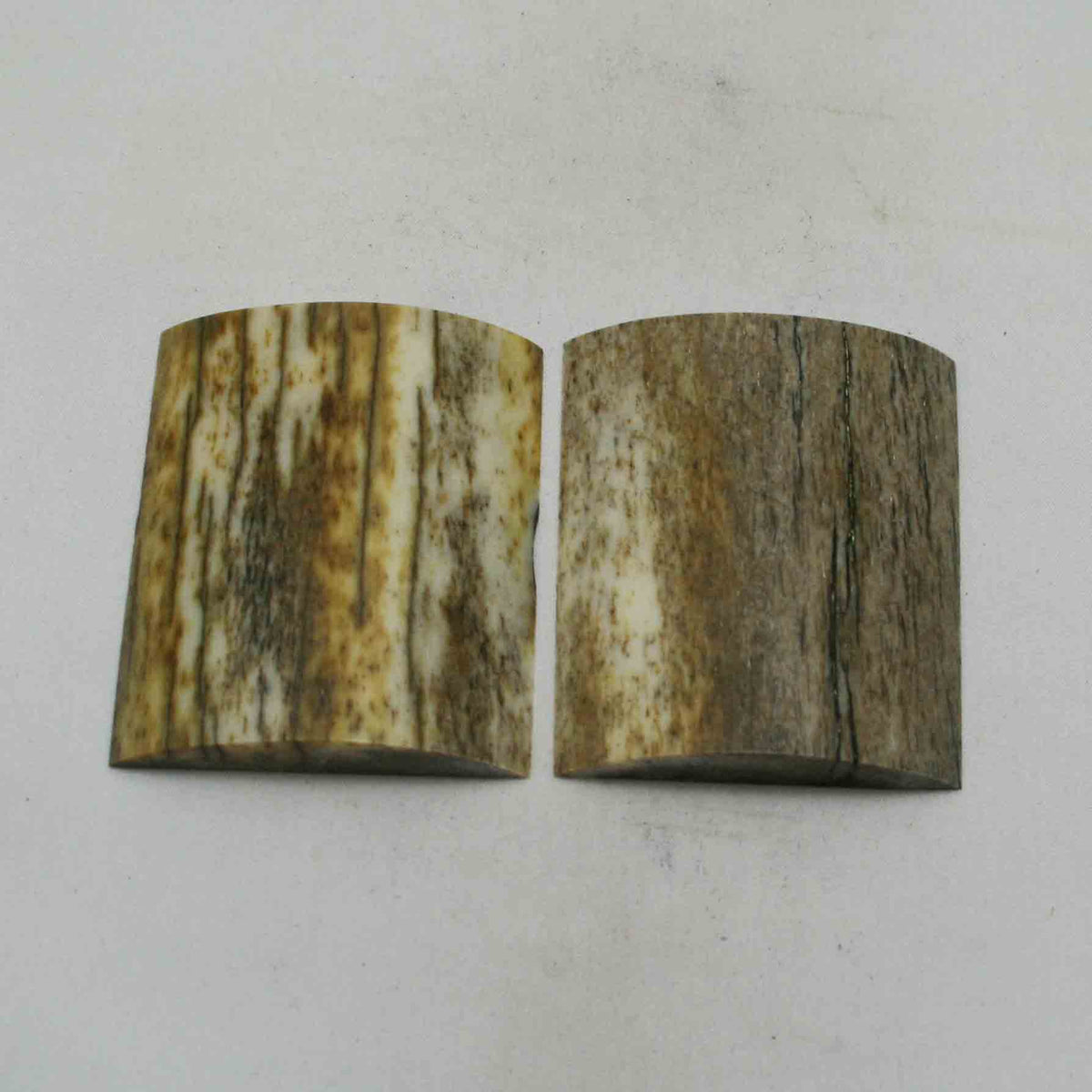 NB102NA160 Giraffe Bone Scales Size: 2.71" x 2.16" x 0.37" inch