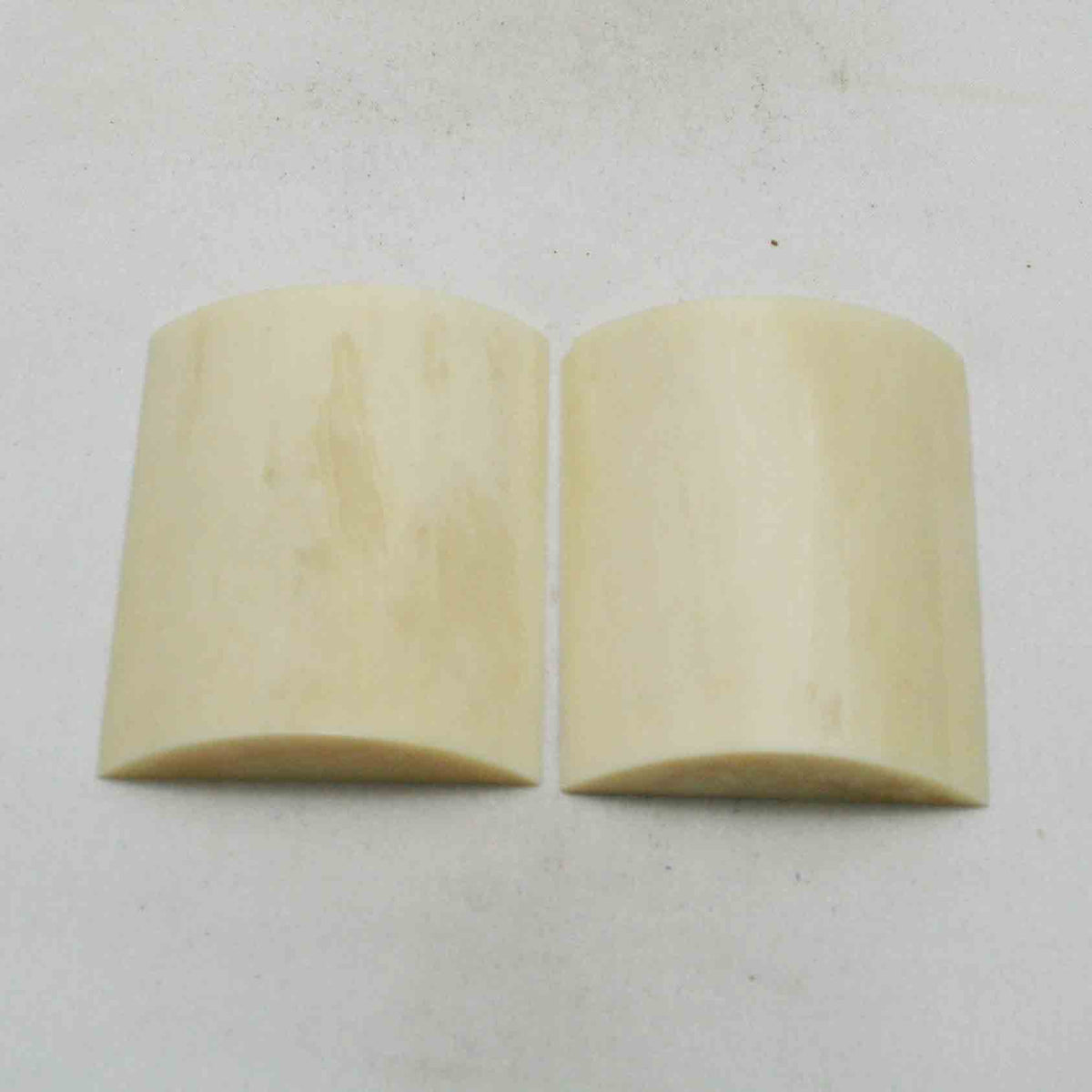 NB102NA172 Giraffe Bone Scales Size: 2.44" x 2.00" x 0.47" inch