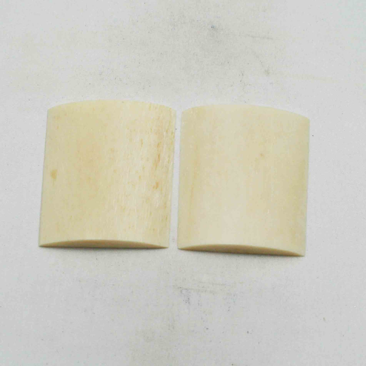 NB102NA174 Giraffe Bone Scales Size: 2.50" x 2.02" x 0.30" inch