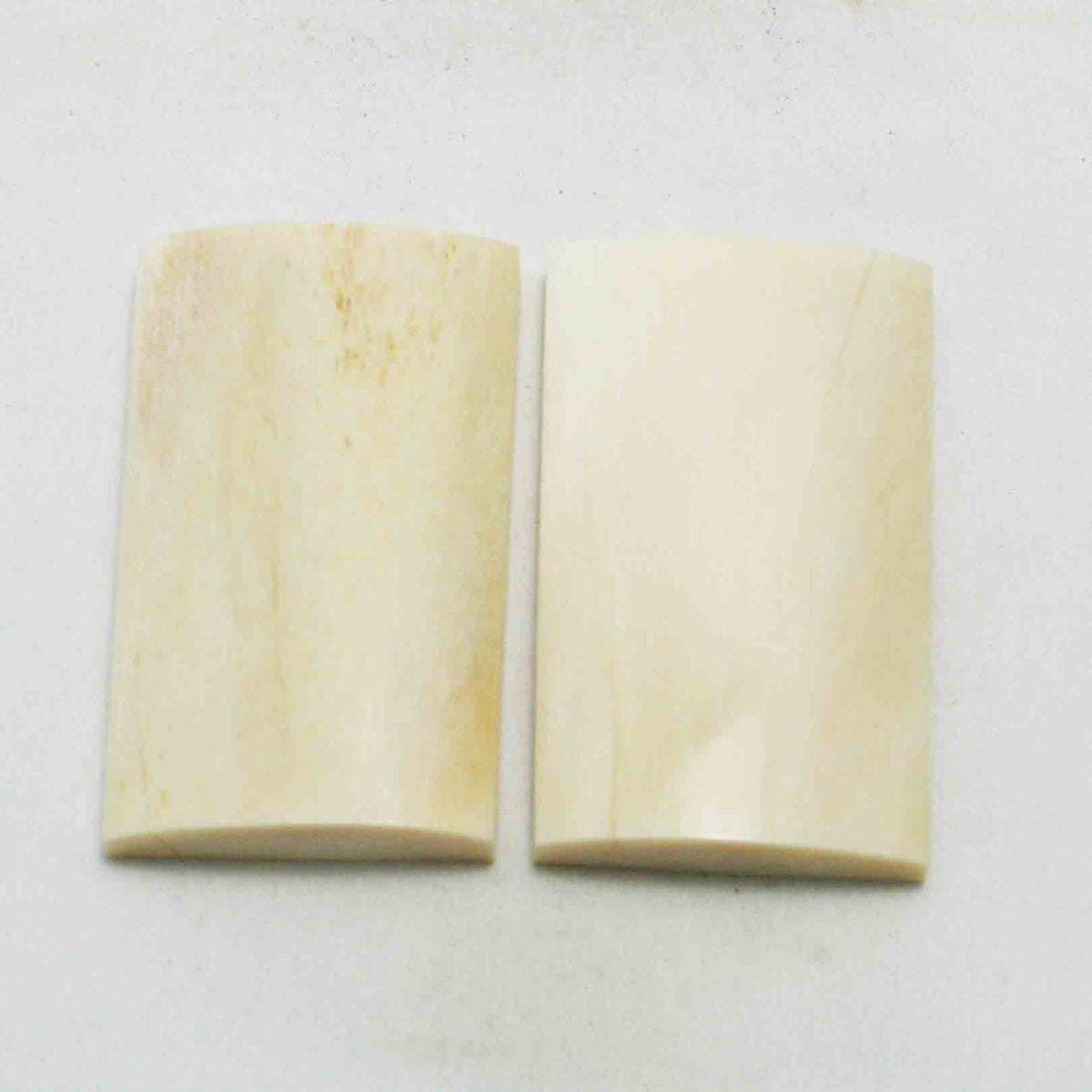NB102NA189 Giraffe Bone Scales Size: 3.04" x 1.75" x 0.41" inch