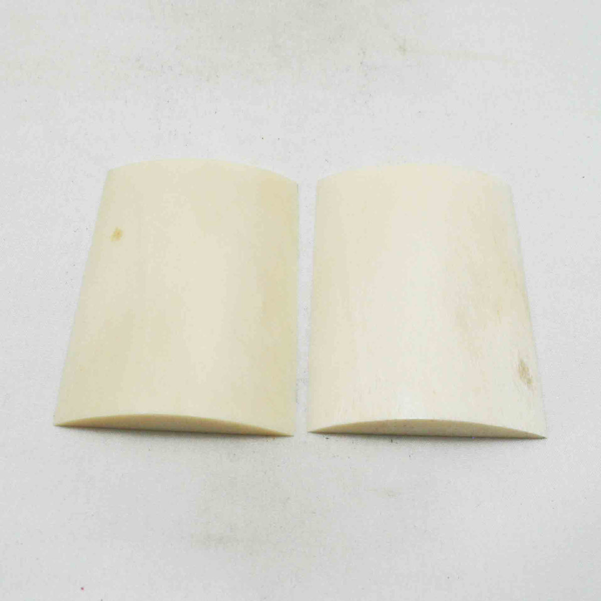 NB102NA193 Giraffe Bone Scales Size: 2.83" x 2.09" x 0.33" inch