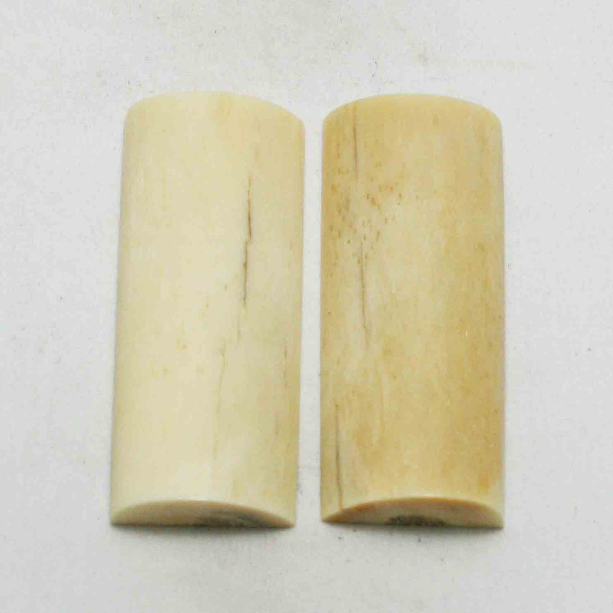 NB102NA197 Giraffe Bone Scales Size: 3.77" x 1.45" x 0.44" inch