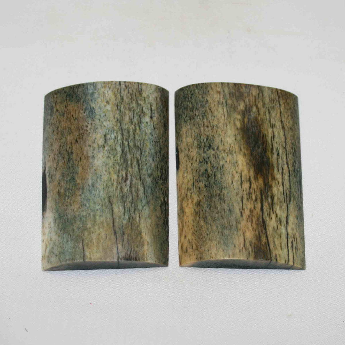 NB102NA205 Giraffe Bone Scales Size: 3.75" x 2.29" x 0.41" inch