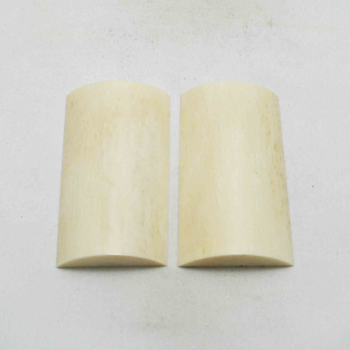 NB102NA207 Giraffe Bone Scales Size: 3.09" x 1.69" x 0.45" inch