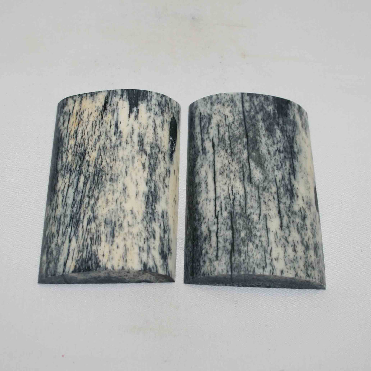 NB102NA215 Giraffe Bone Scales Size: 3.56" x 2.20" x 0.48" inch