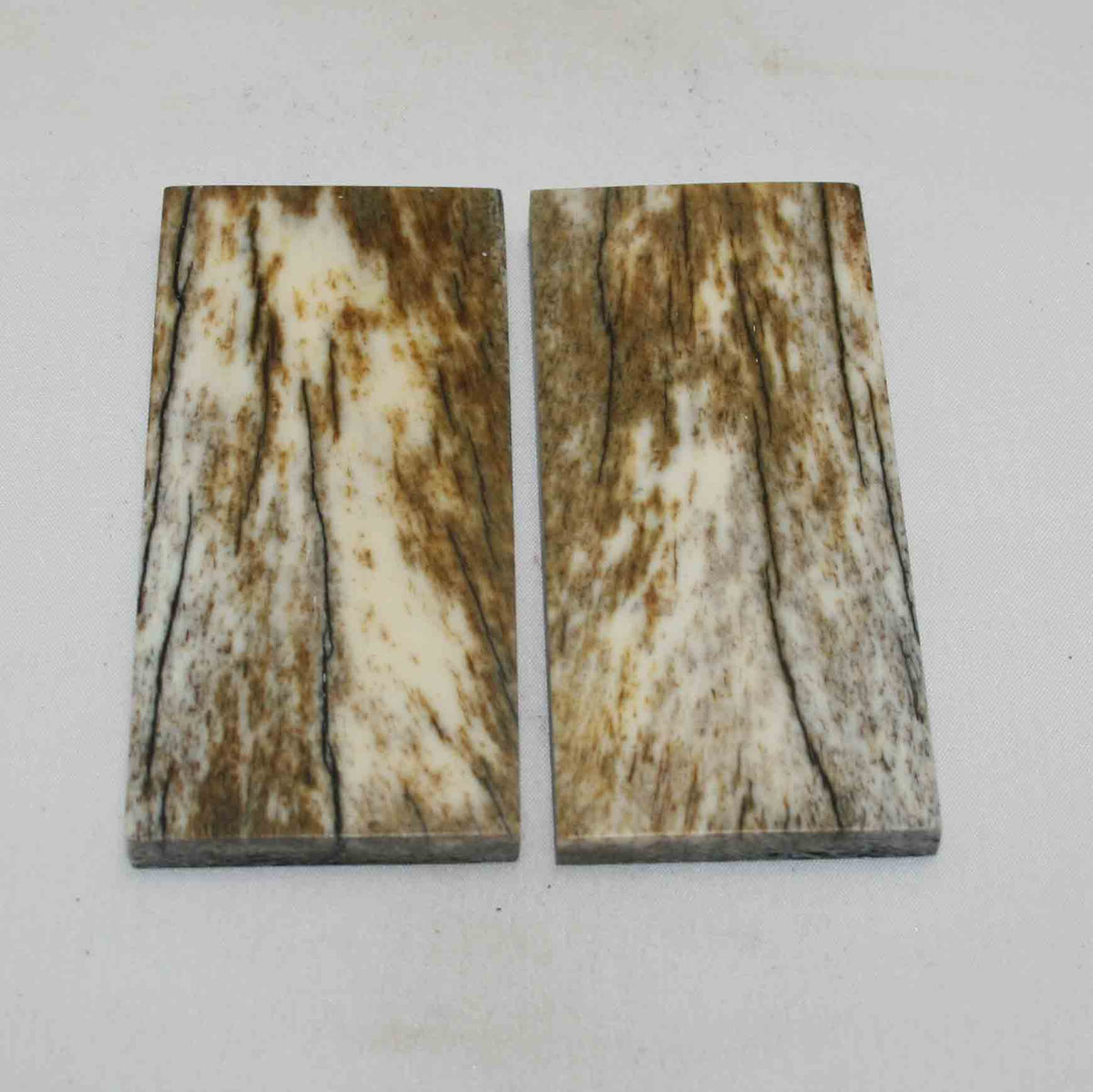 NB102NA237 Giraffe Bone Scales Size: 3.68" x 1.75" x 0.30" inch