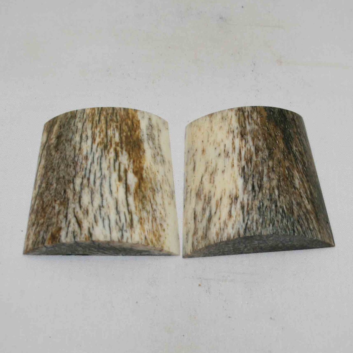 NB102NA248 Giraffe Bone Scales Size: 2.37" x 2.13" x 0.47" inch