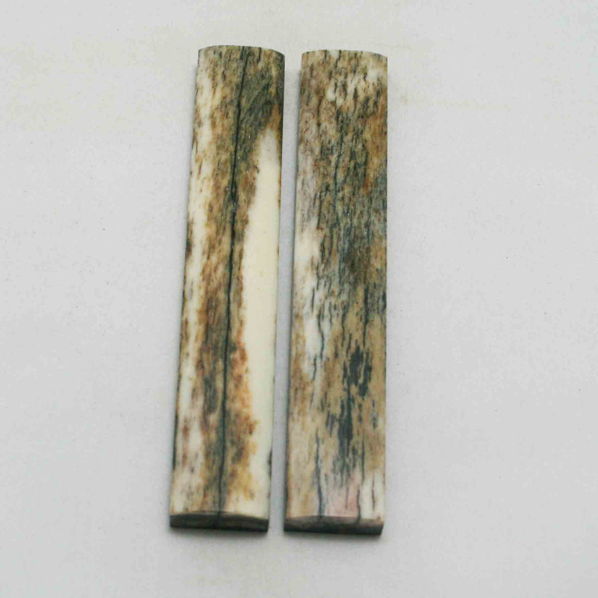 NB102NA52 Giraffe Bone Scales Size: 5.42" x 0.91" x 0.36" inch