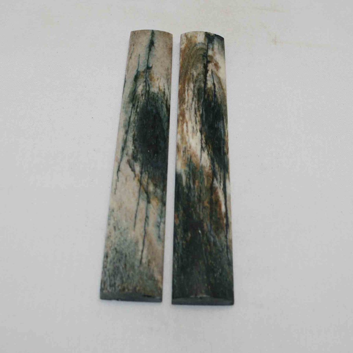 NB102NA60 Giraffe Bone Scales Size: 5.05" x 0.85" x 0.33" inch