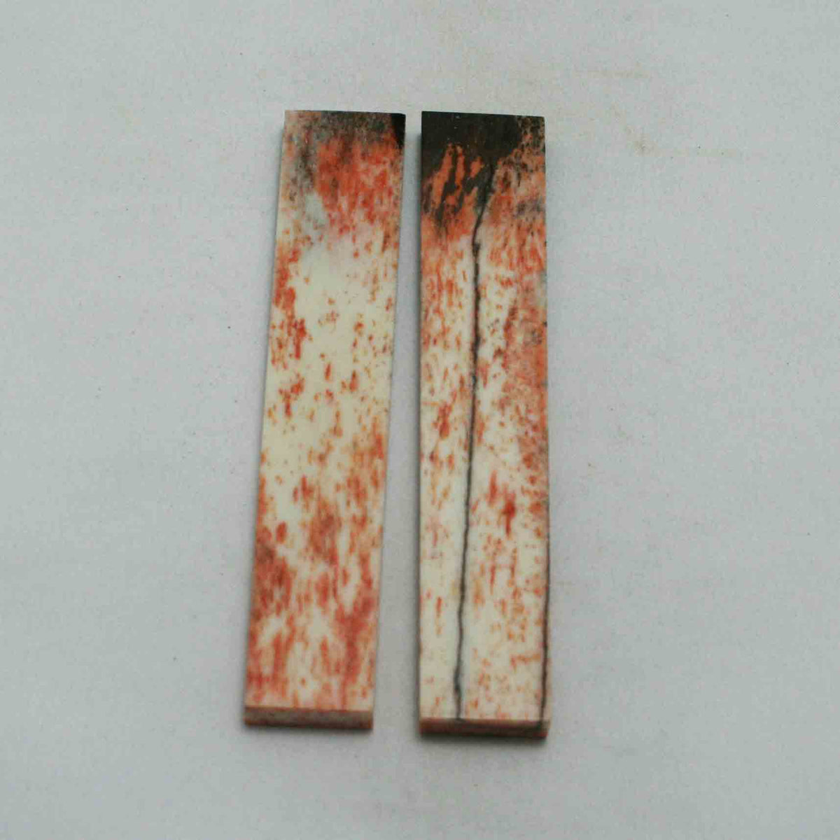 NB102NA98 Giraffe Bone Scales Size: 5.09" x 0.89" x 0.25" inch