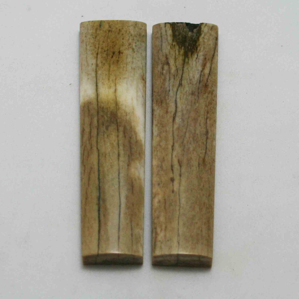 NB103GS15 Giraffe Bone Scales