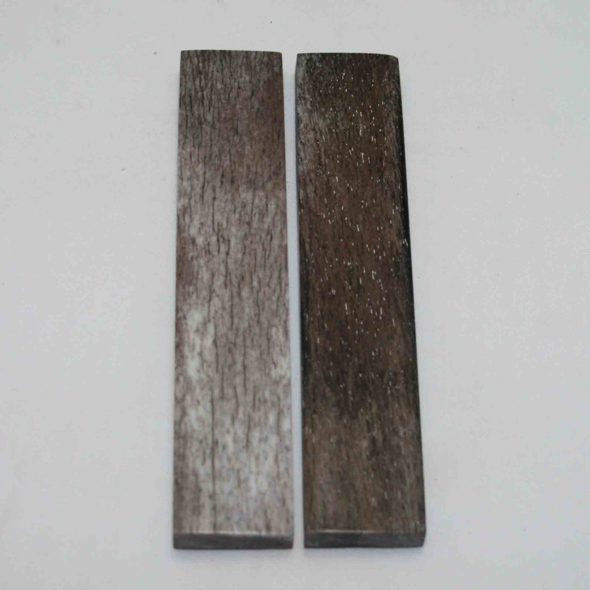 NB103GS2 Giraffe Bone Scales