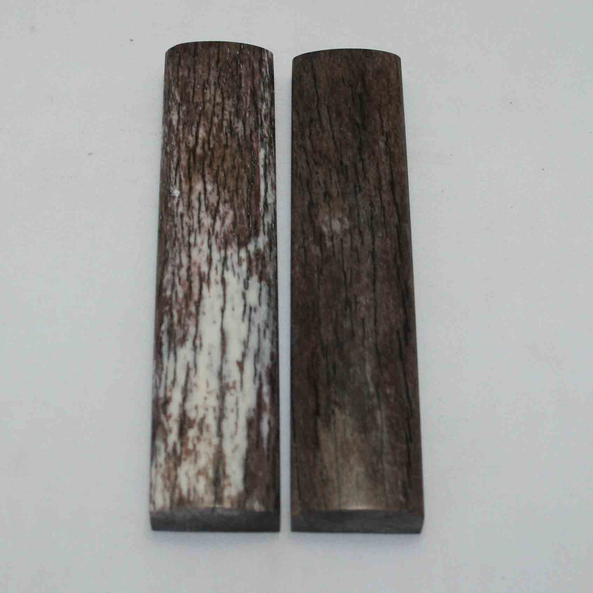 NB103GS51 Giraffe Bone Scales