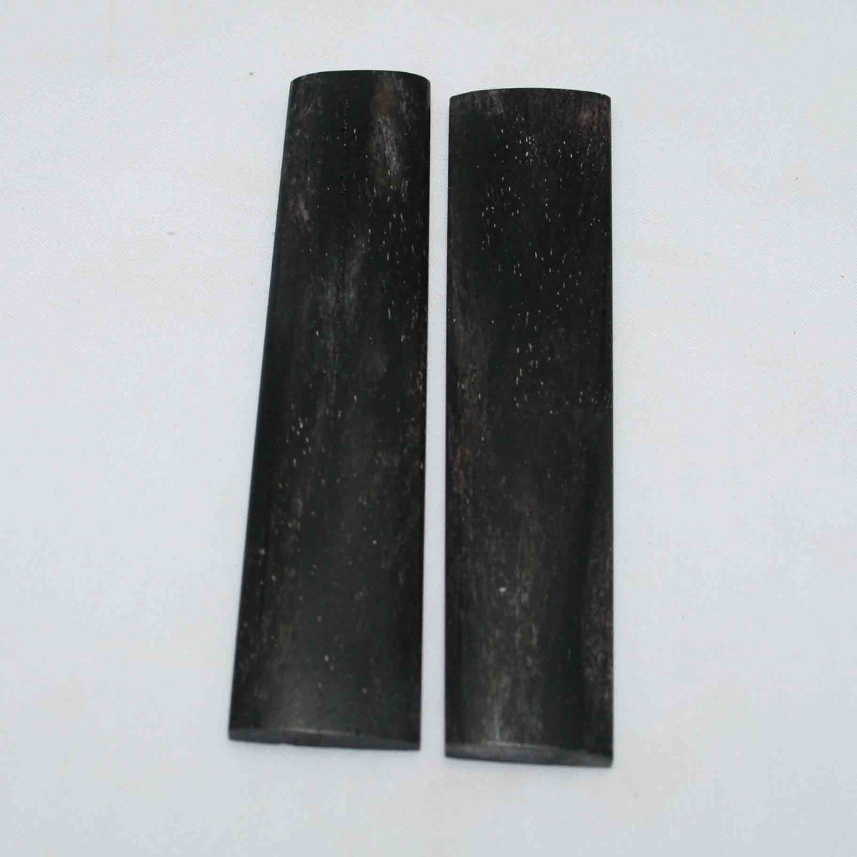 NB103GS65 Giraffe Bone Scales