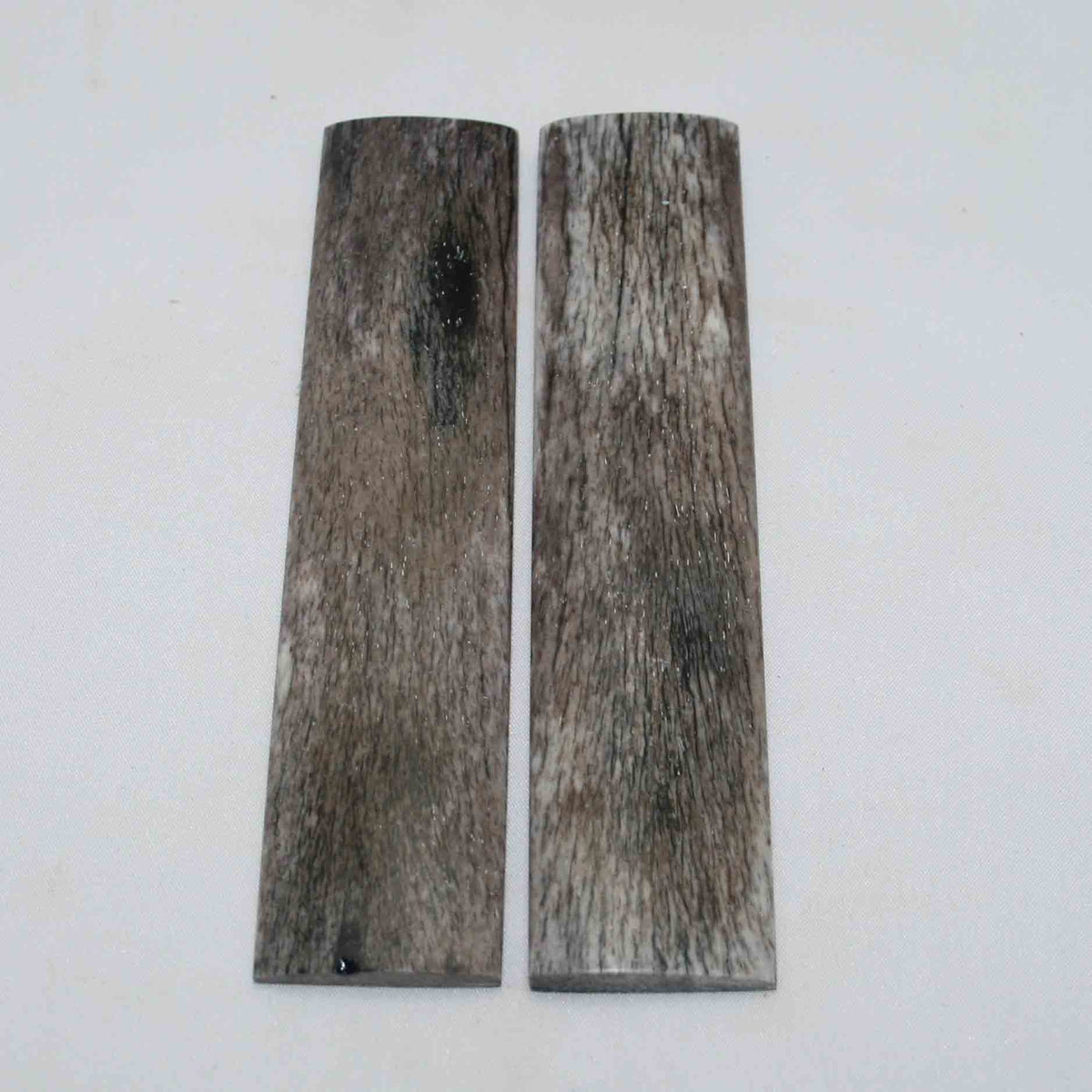 NB103GS70 Giraffe Bone Scales