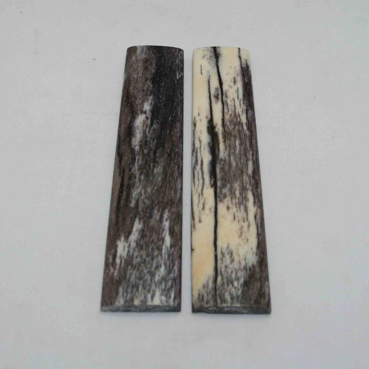 NB103GS92 Giraffe Bone Scales