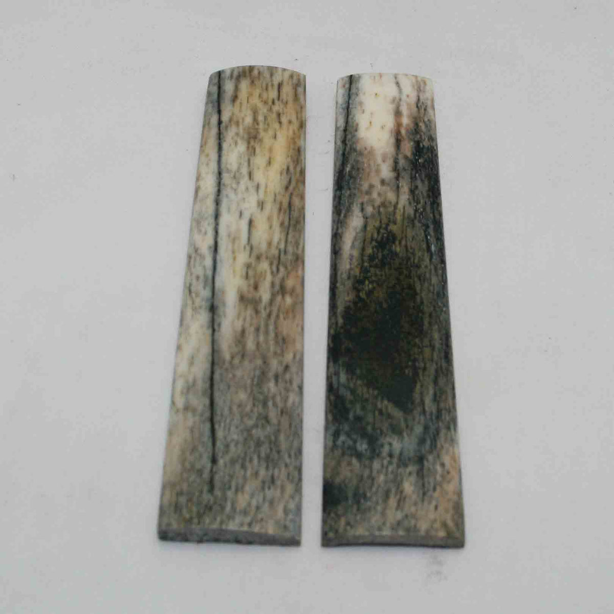 NB103GS97 Giraffe Bone Scales