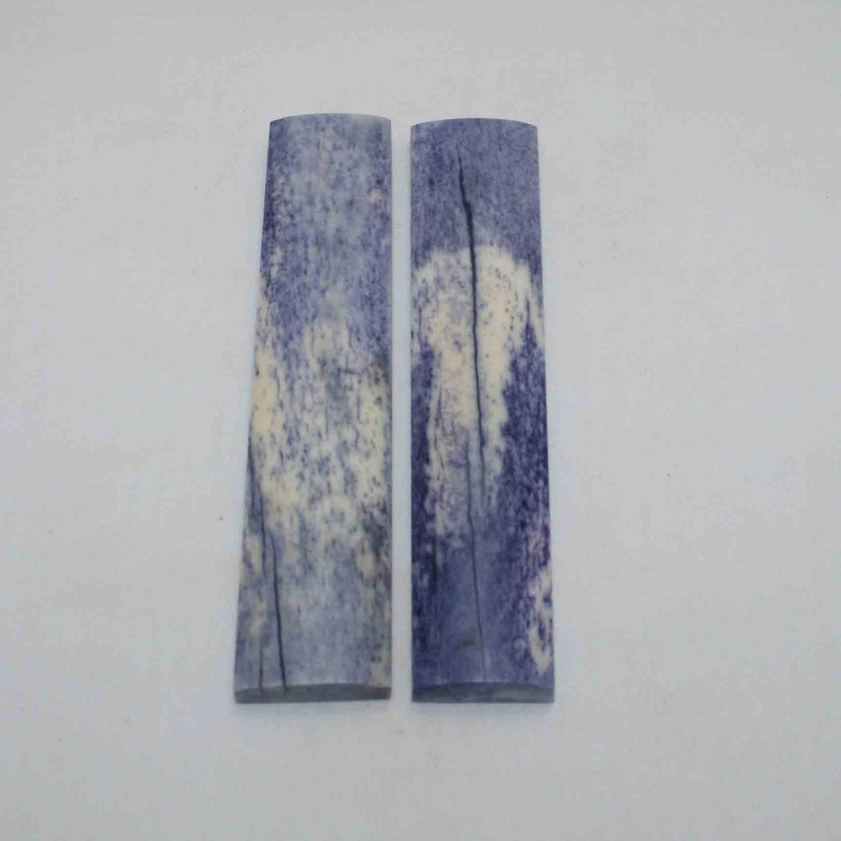 NB103JS18 Giraffe Bone Scales