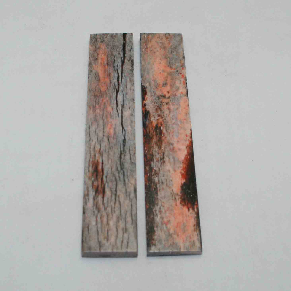 NB103JS21 Giraffe Bone Scales