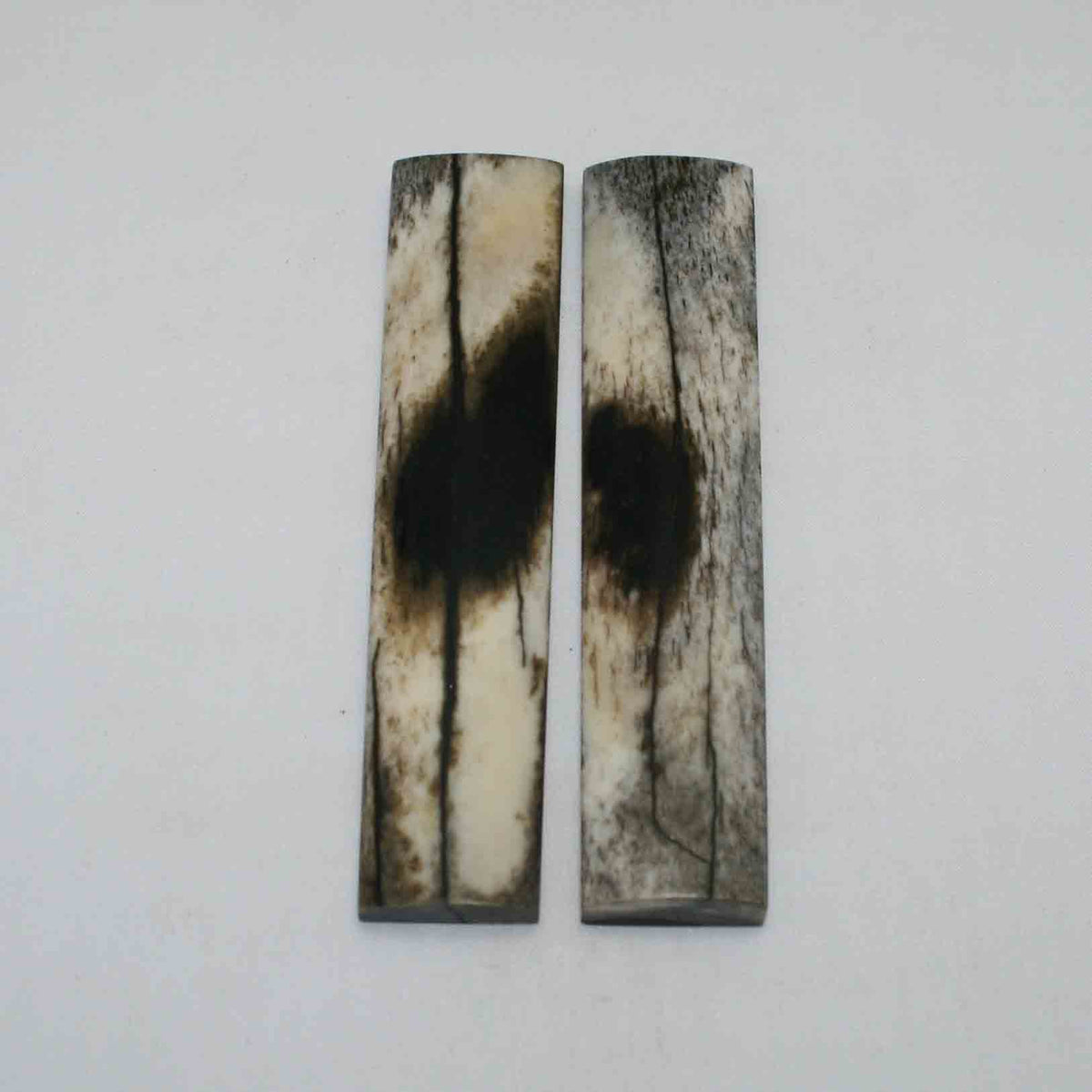 NB103JS30 Giraffe Bone Scales