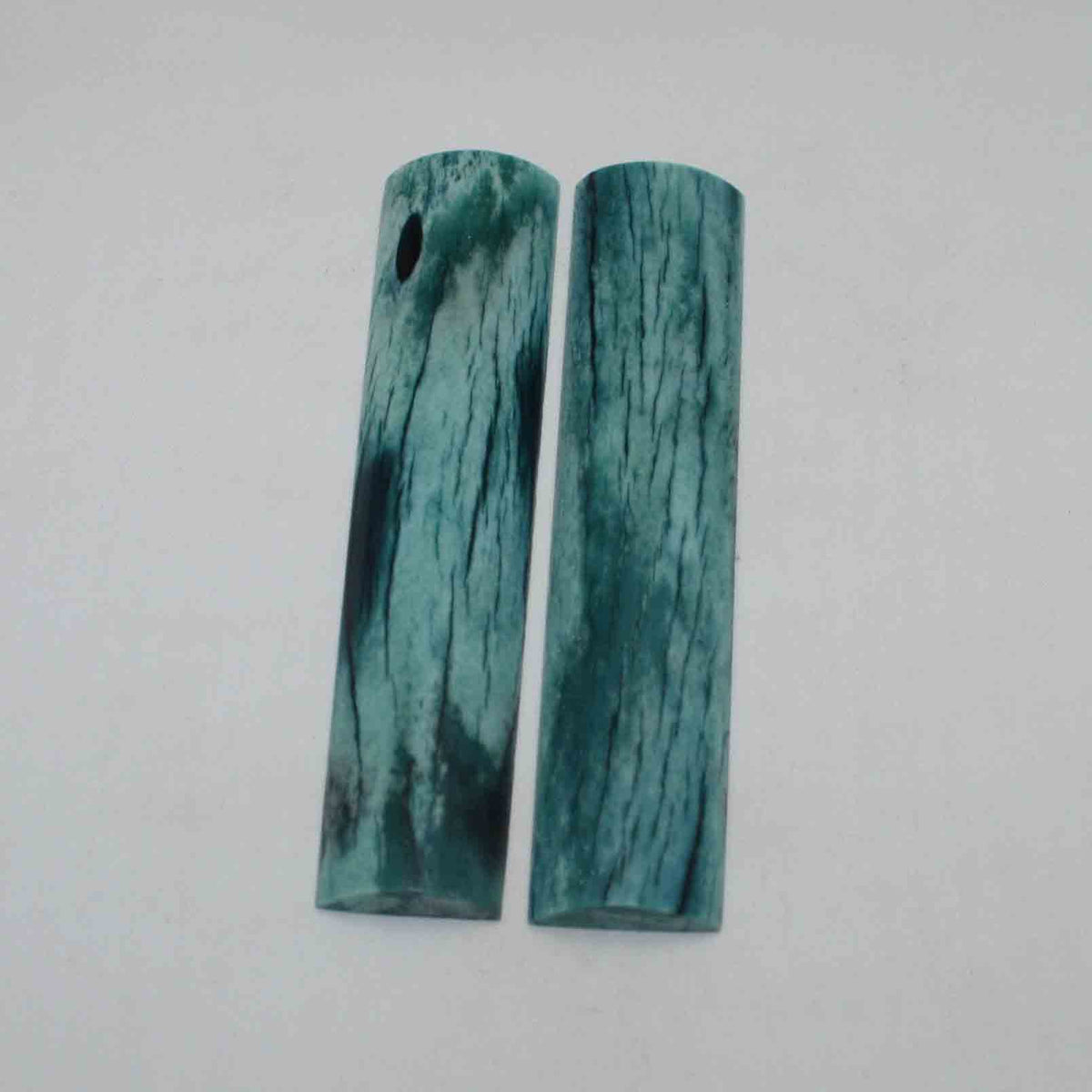 NB103JS45 Giraffe Bone Scales