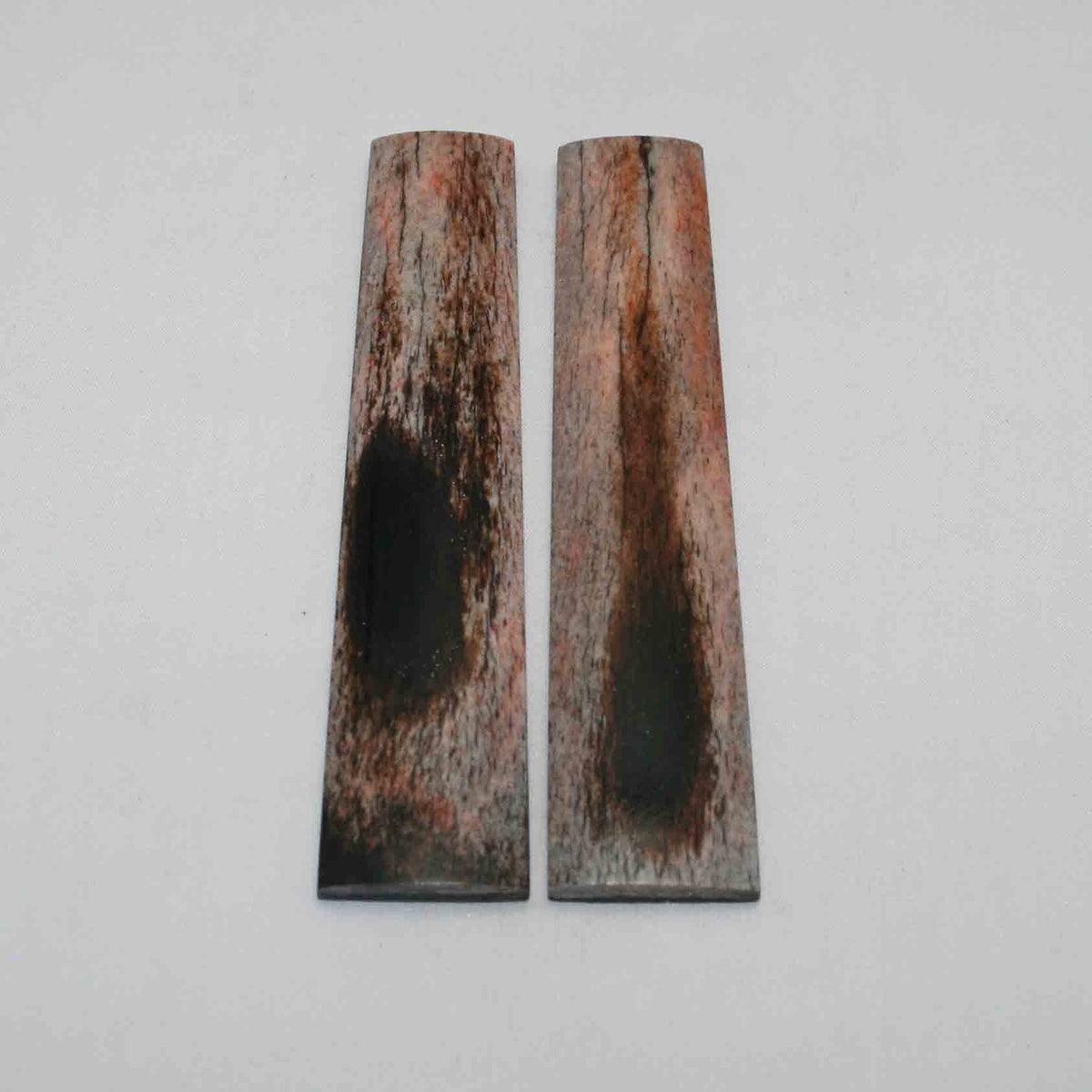 NB103JS57 Giraffe Bone Scales