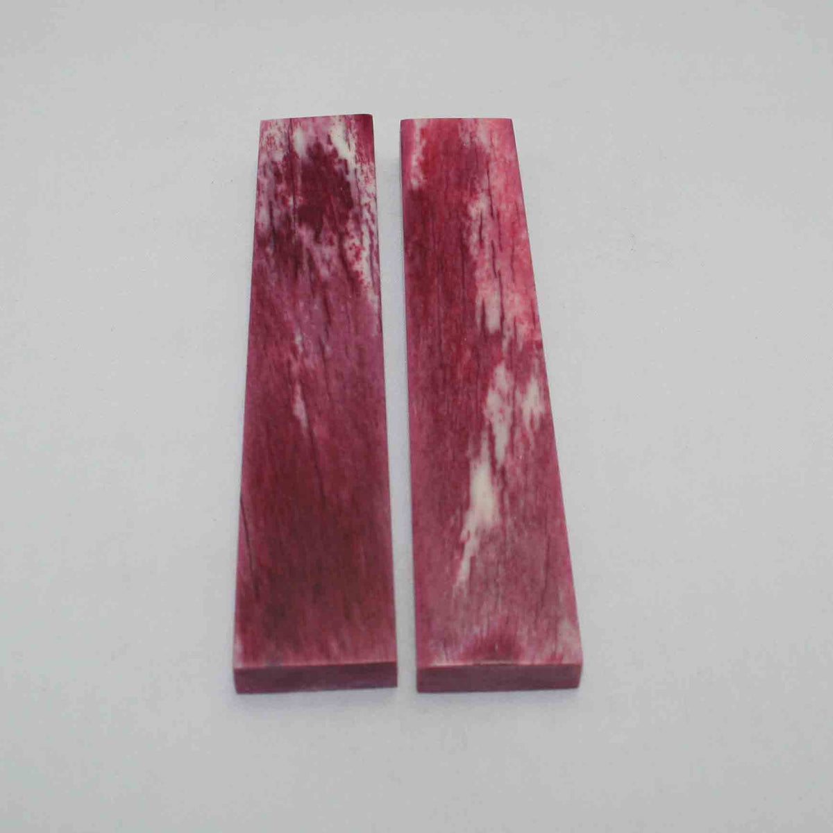 NB103JS68 Giraffe Bone Scales