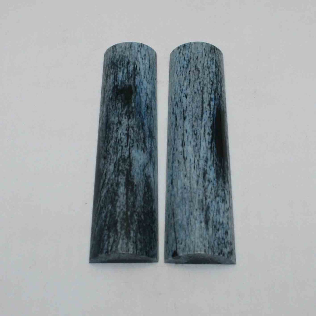 NB103JS7 Giraffe Bone Scales