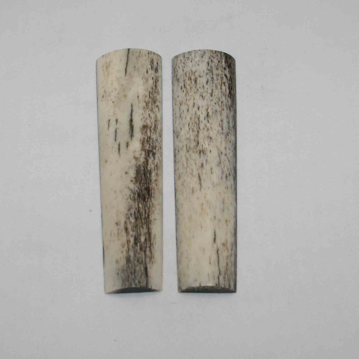 NB103JS81 Giraffe Bone Scales