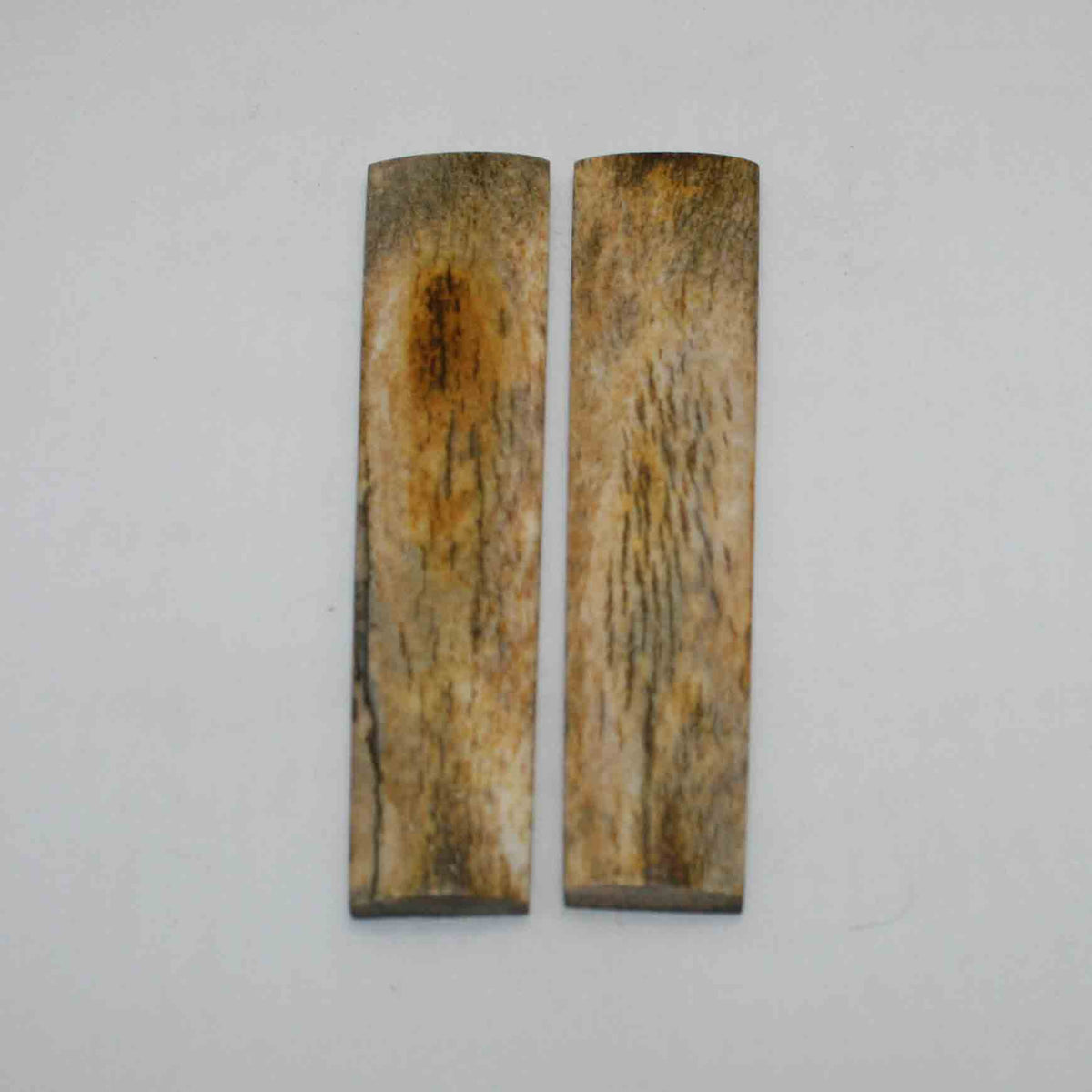 NB103JS88 Giraffe Bone Scales