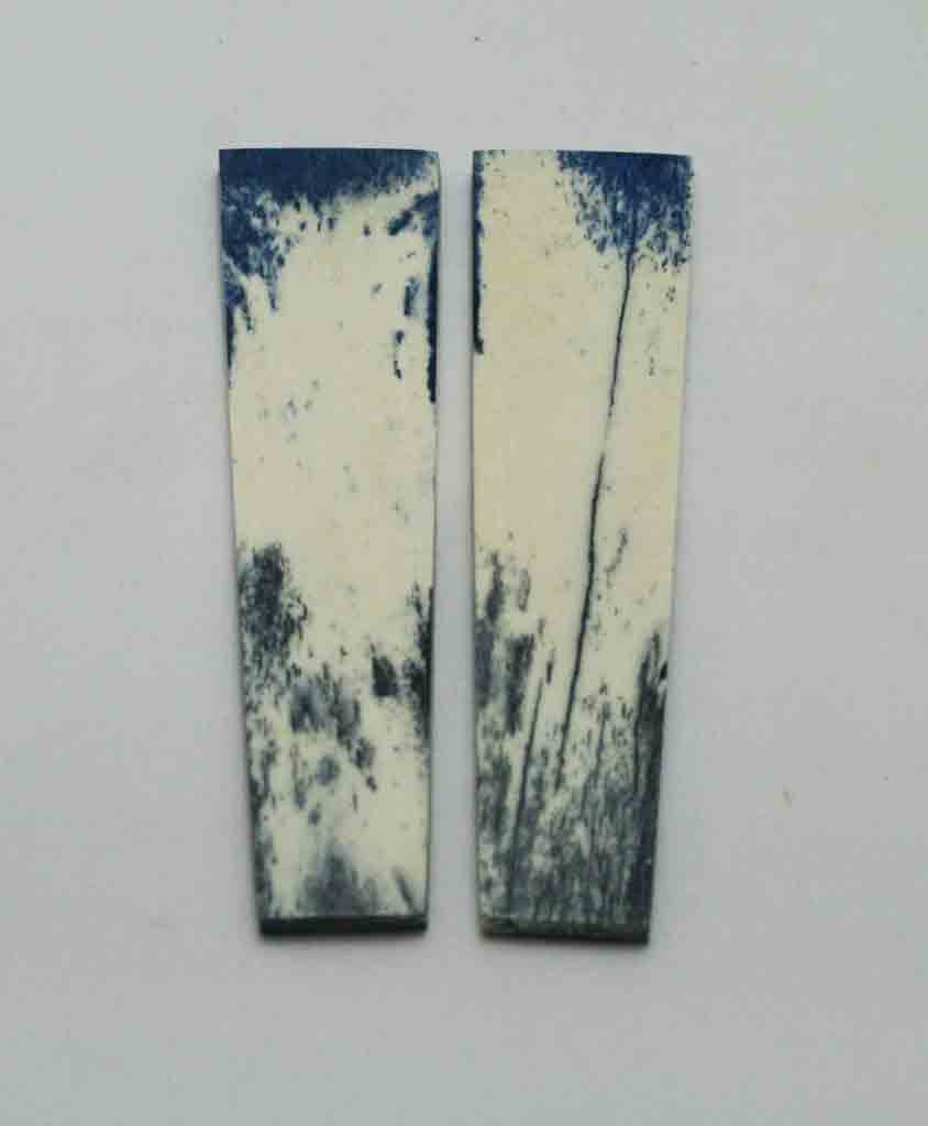 NB103LT153  Giraffe Bone Scales