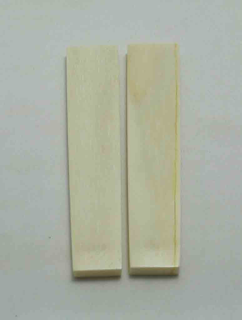 NB103LT66  Giraffe Bone Scales