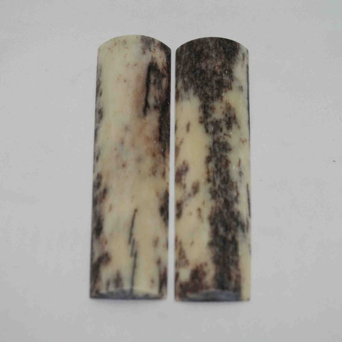 NB103MAN120 Giraffe Bone Scales