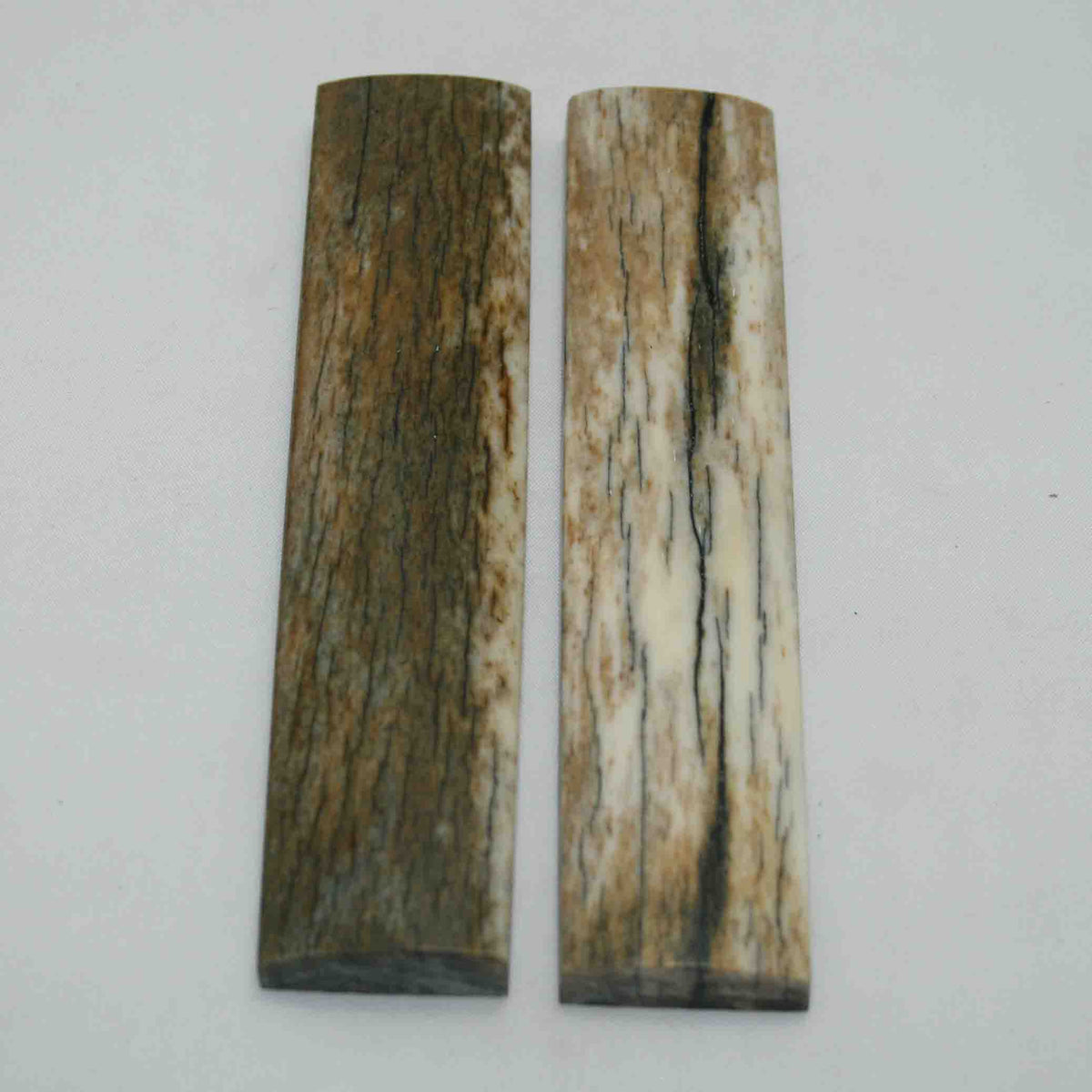 NB103MAN122 Giraffe Bone Scales