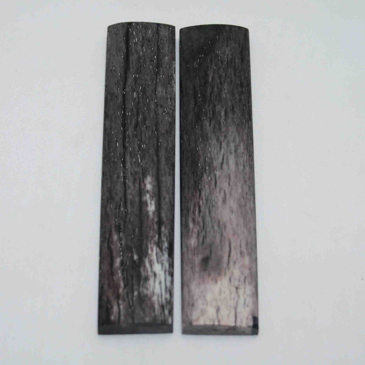 NB103MAN14 Giraffe Bone Scales