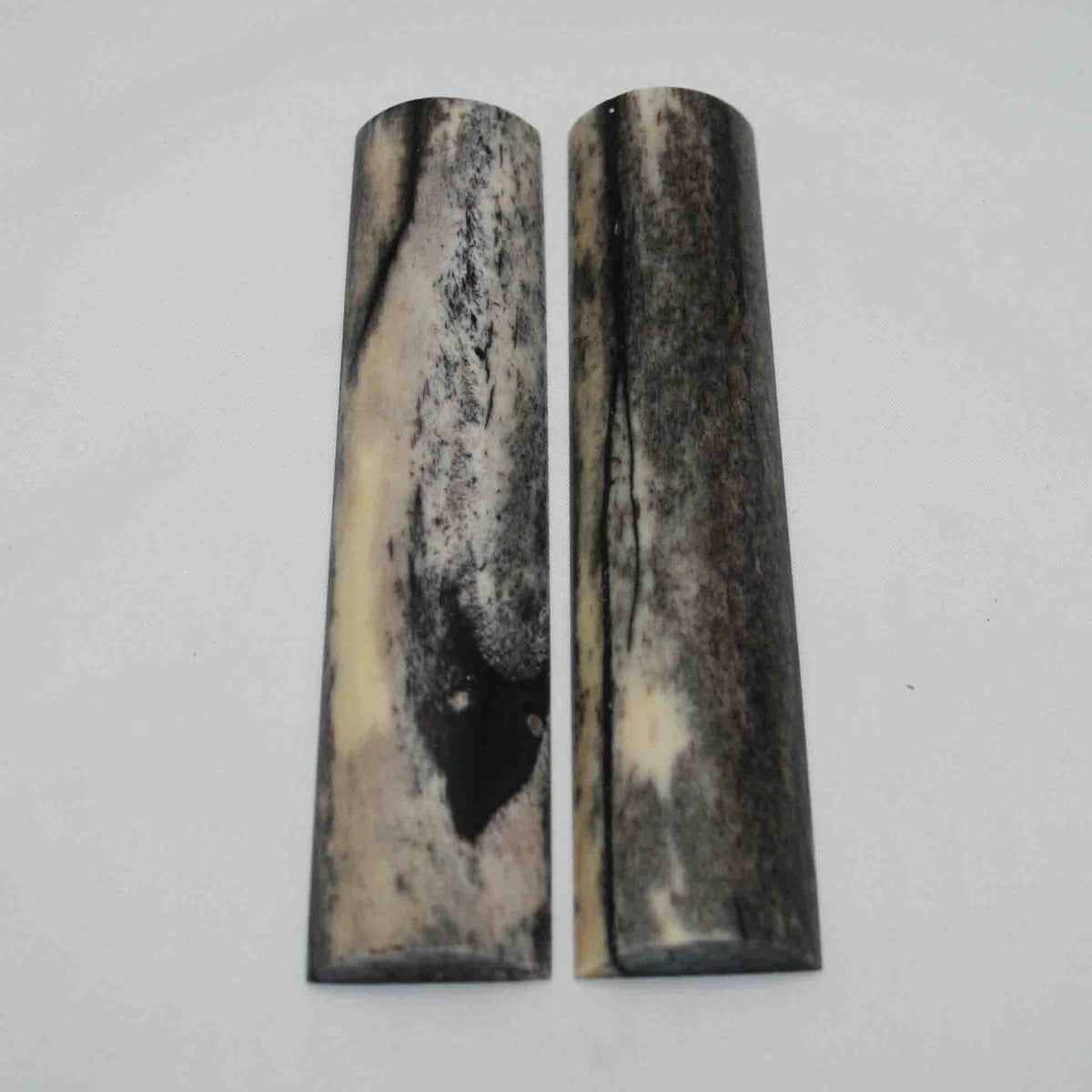 NB103MAN150 Giraffe Bone Scales