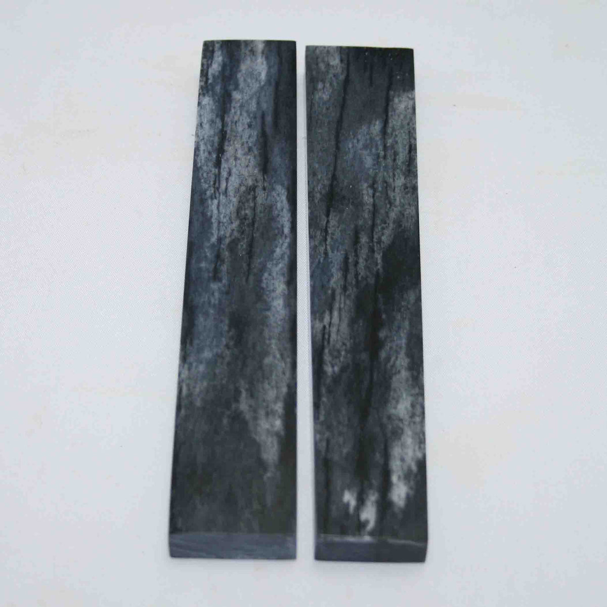 NB103MAN158 Giraffe Bone Scales