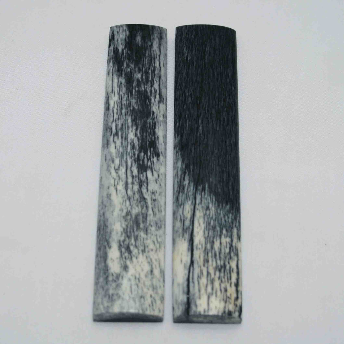 NB103MAN15 Giraffe Bone Scales