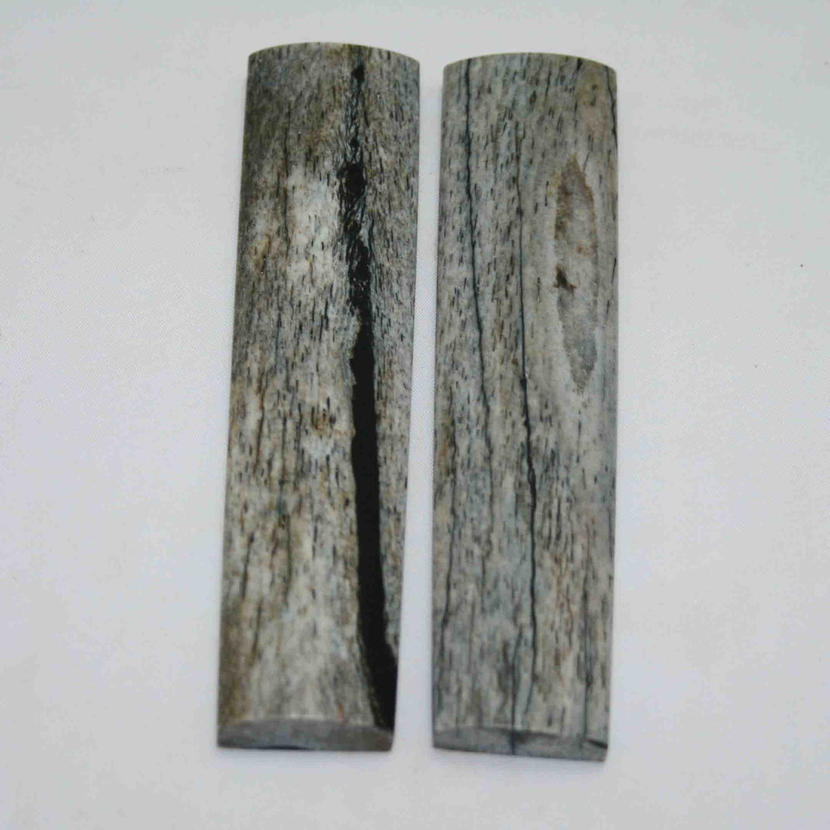 NB103MAN166 Giraffe Bone Scales