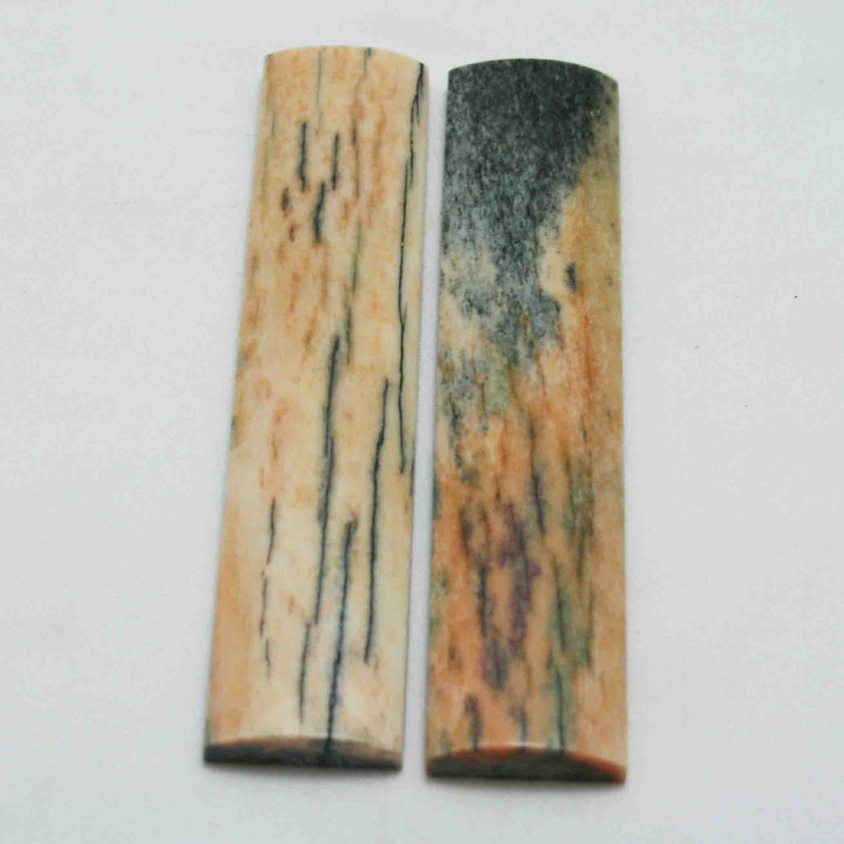 NB103MAN179 Giraffe Bone Scales