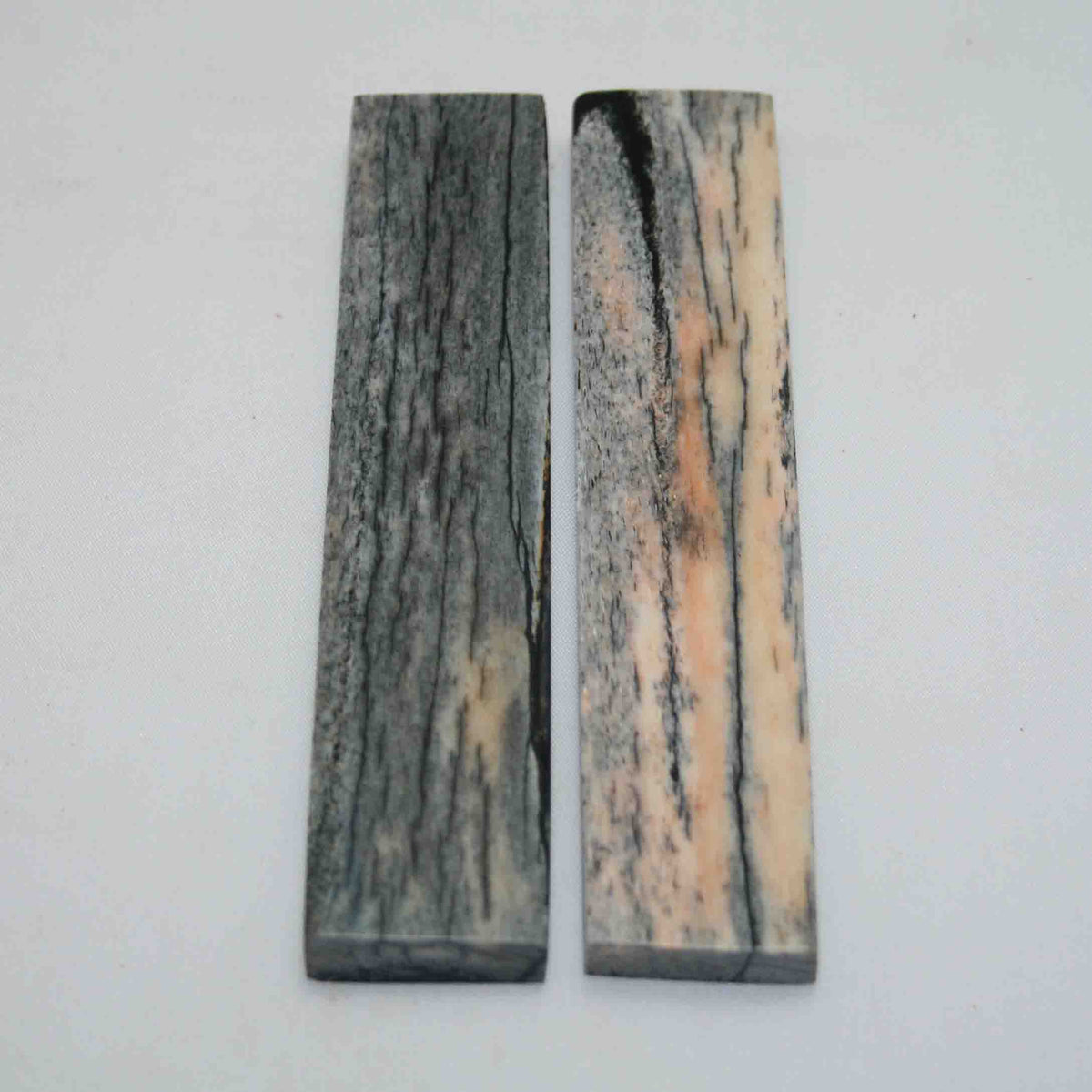 NB103MAN188 Giraffe Bone Scales