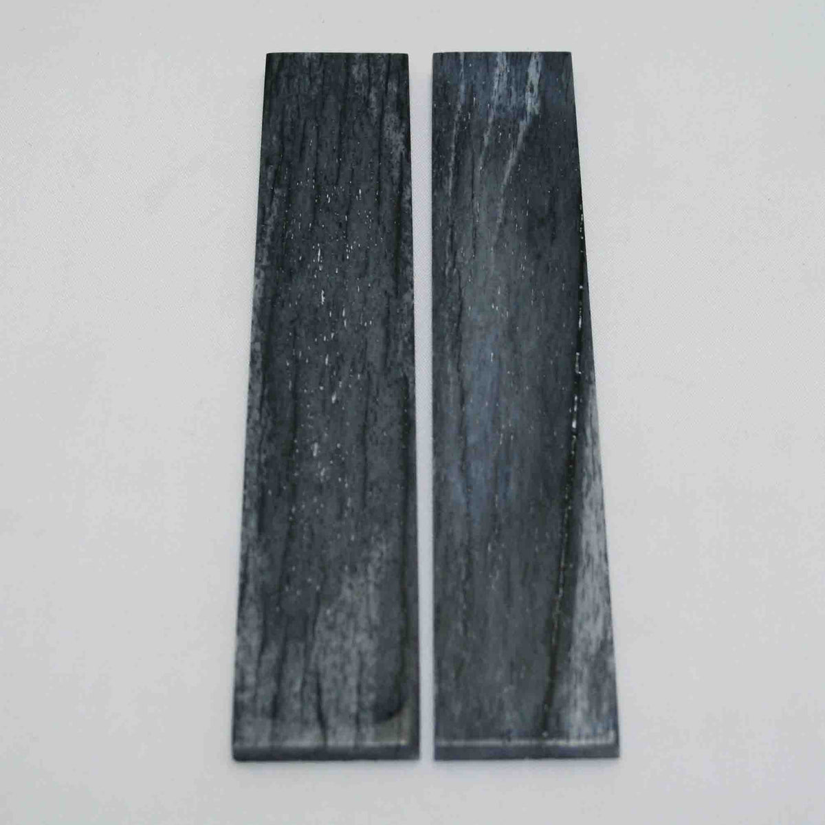 NB103MAN1 Giraffe Bone Scales