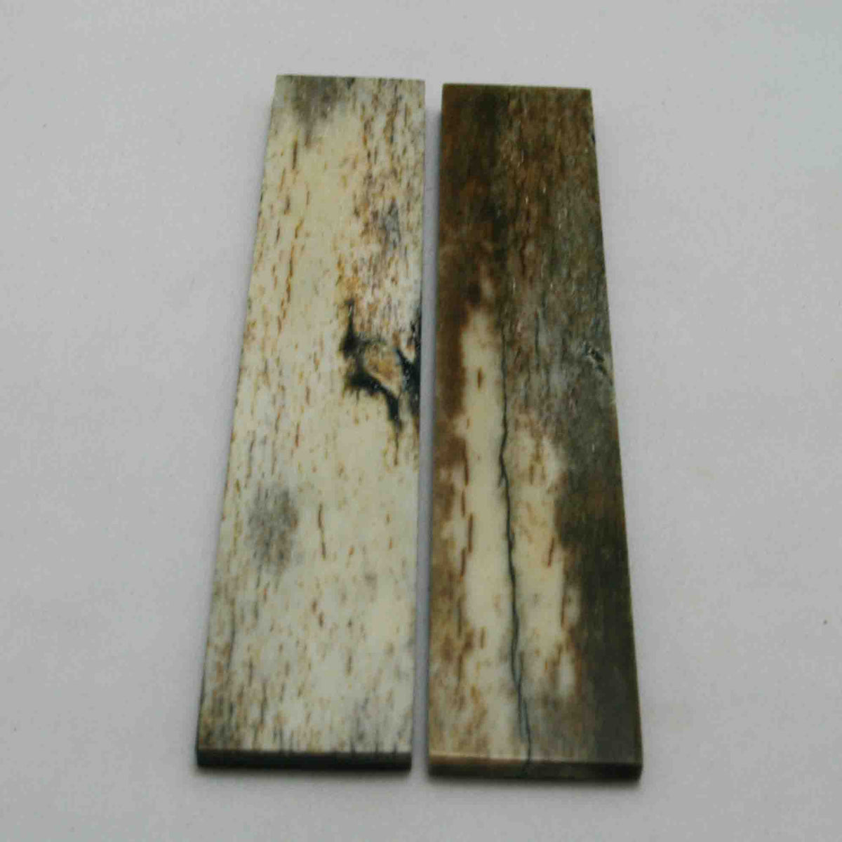 NB103MAN21 Giraffe Bone Scales