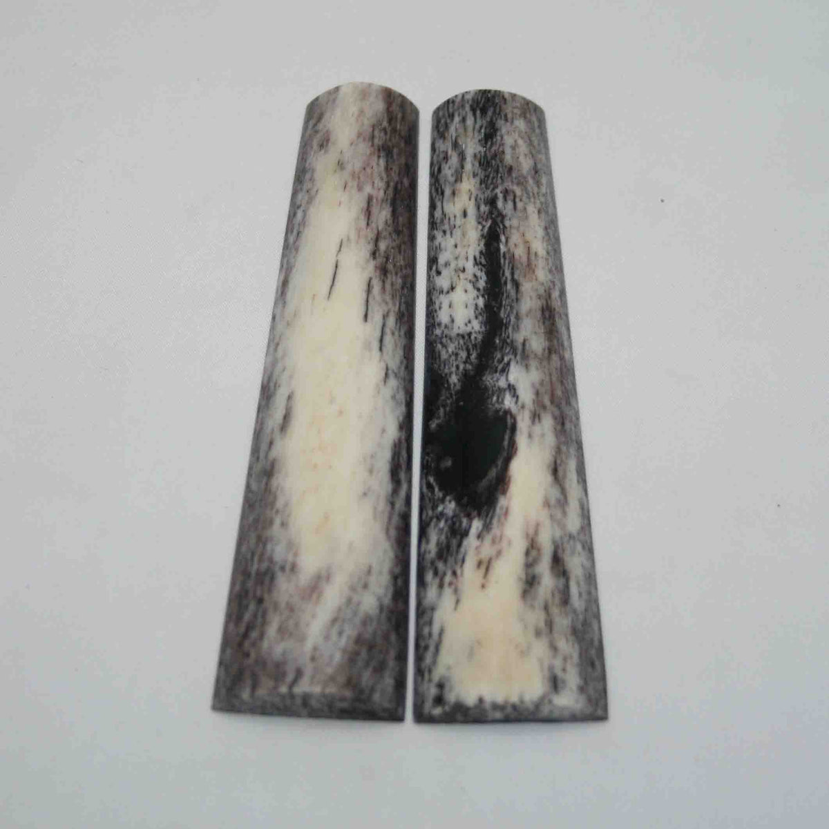 NB103MAN65 Giraffe Bone Scales