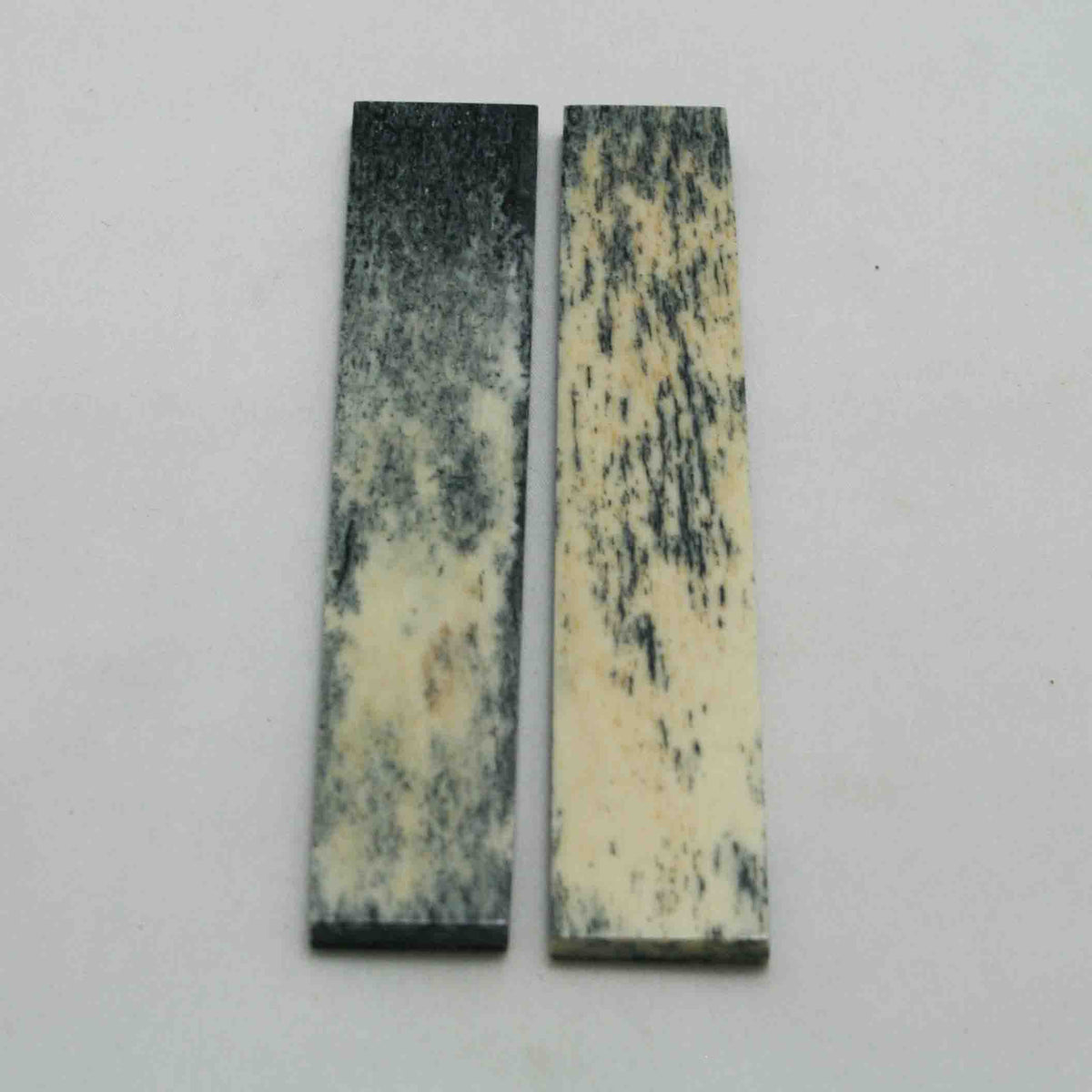 NB103MAN70 Giraffe Bone Scales