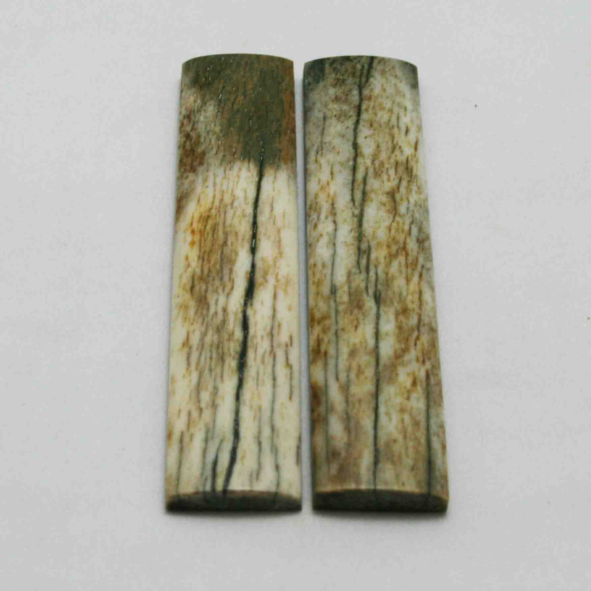 NB103MAN75 Giraffe Bone Scales