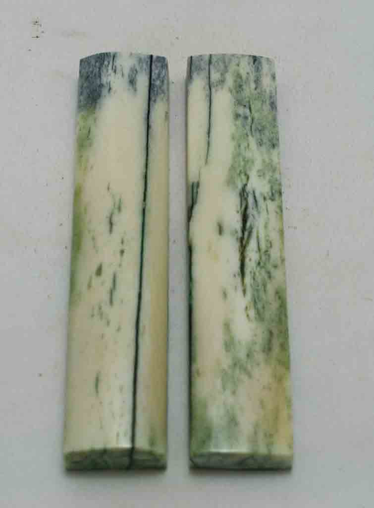 NB103MF76 Giraffe Bone Scales