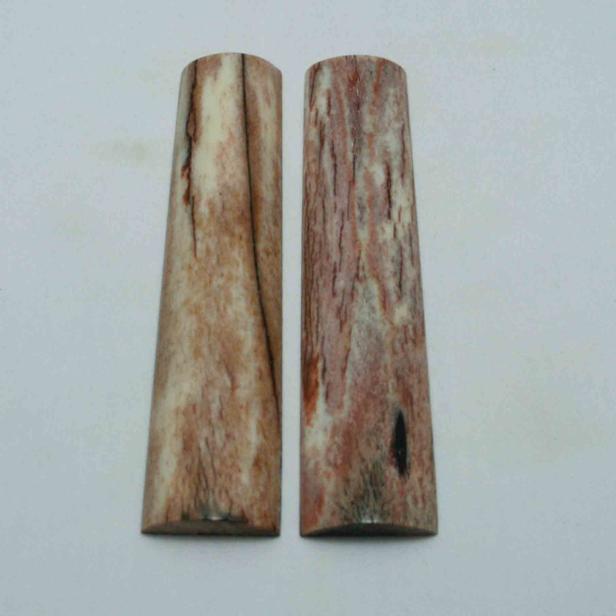 NB103MMA13 Giraffe Bone Scales