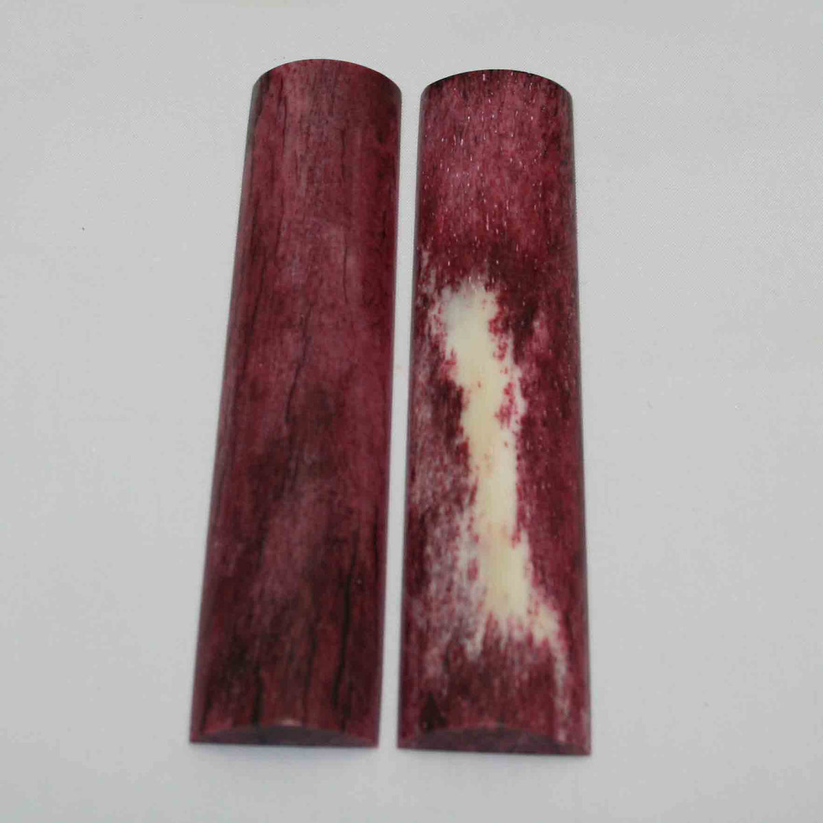 NB103MMA1 Giraffe Bone Scales